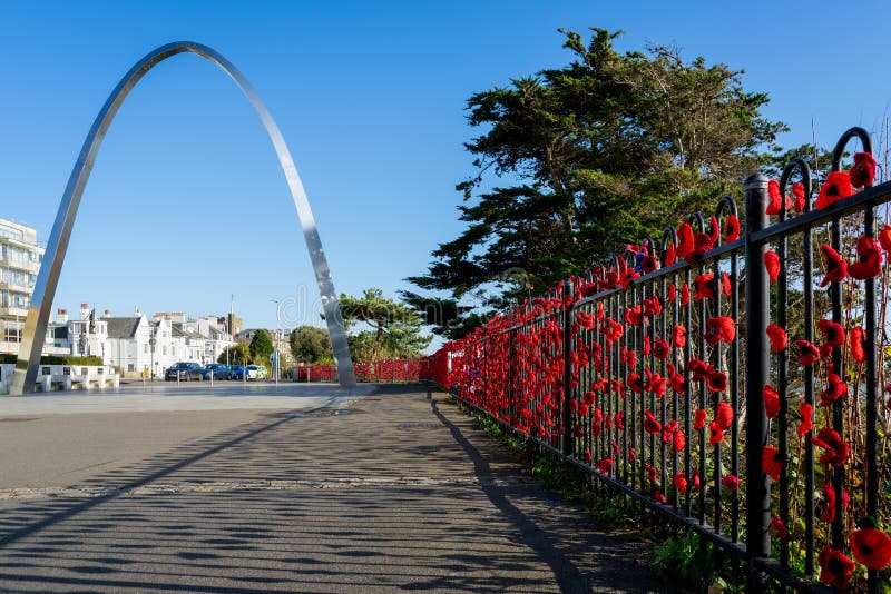 Vista da Praça Memorial da Guerra em Folkestone em 12 de novembro de 2019 imagens de stock royalty free Vista da Praça Memorial da Guerra em Folkestone em 12 de novembro de 2019 imagens de stock royalty free