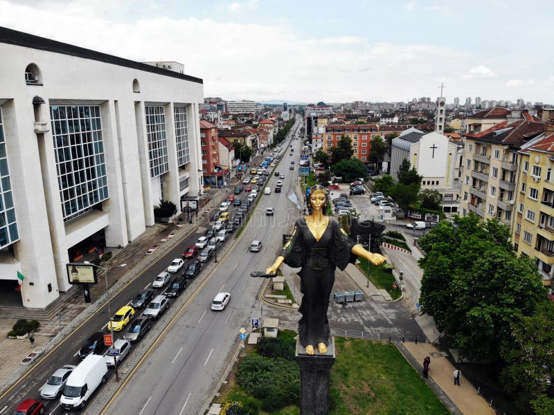 Vista de acima Grande capital de Bulgária, pérola de Balcãs - Sófia Lugar da cultura, da religião e das tradições Foto a?rea foto de stock Vista de acima Grande capital de Bulgária, pérola de Balcãs - Sófia Lugar da cultura, da religião e das tradições Foto a?rea foto de stock
