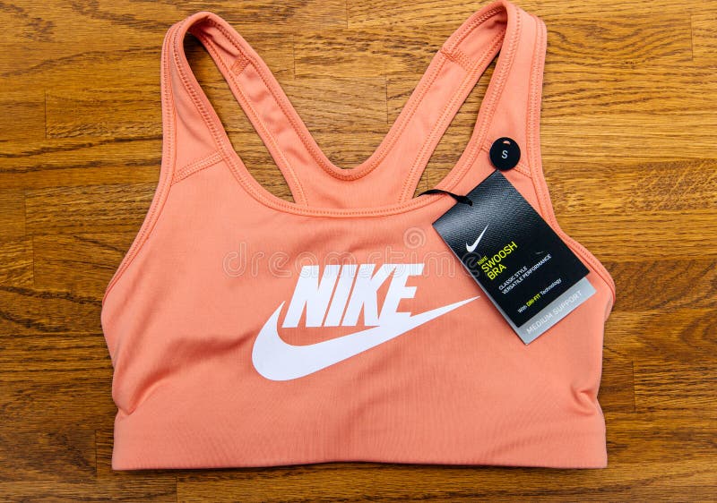Nike classic bra classic style versatile performance 2025