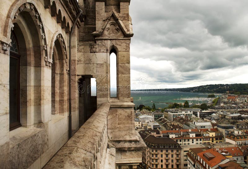 Vista de Ginebra del Saint Pierre de la catedral, Suiza imagen de archivo libre de regalías Vista de Ginebra del Saint Pierre de la catedral, Suiza imagen de archivo libre de regalías