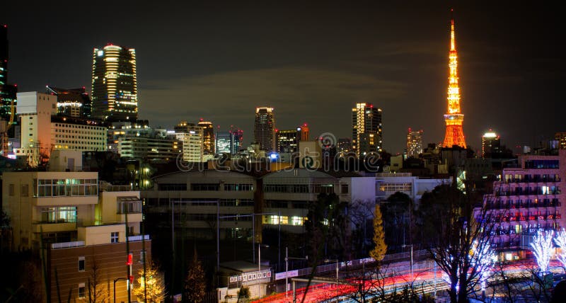 Vista de la torre de Tokio de Roppongi Hills imágenes de archivo libres de regalías Vista de la torre de Tokio de Roppongi Hills imágenes de archivo libres de regalías