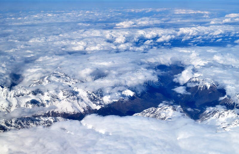 Vista de las montañas del Cáucaso desde arriba