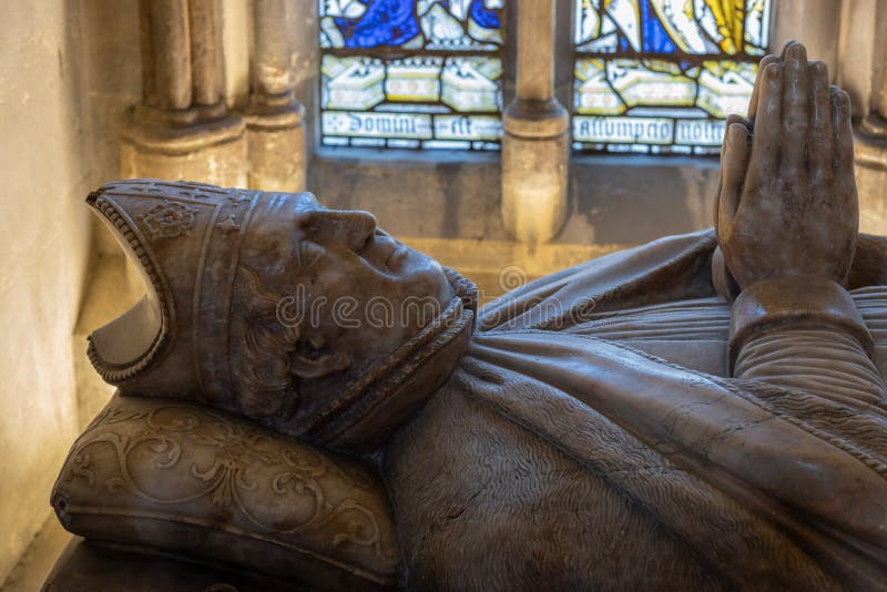 Vista de um memorial a Walter de Merton Chancellor de Inglaterra na catedral em Rochester sobre fotografia de stock Vista de um memorial a Walter de Merton Chancellor de Inglaterra na catedral em Rochester sobre fotografia de stock