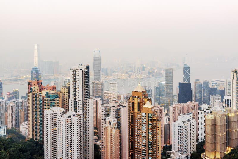 Vista dei grattacieli della città di Hong Kong fotografia stock Vista dei grattacieli della città di Hong Kong fotografia stock