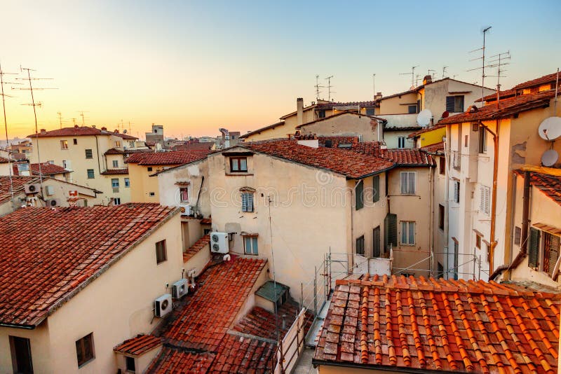 Vista dei tetti rossi a Firenze immagine stock Vista dei tetti rossi a Firenze immagine stock