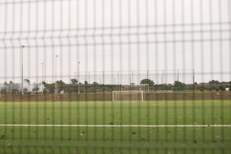Vista del campo di football americano con lo scopo immagine stock Vista del campo di football americano con lo scopo immagine stock