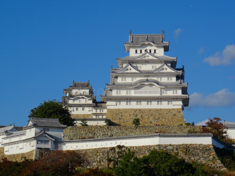 Vista del castello meraviglioso di Himeji nel Giappone fotografie stock Vista del castello meraviglioso di Himeji nel Giappone fotografie stock