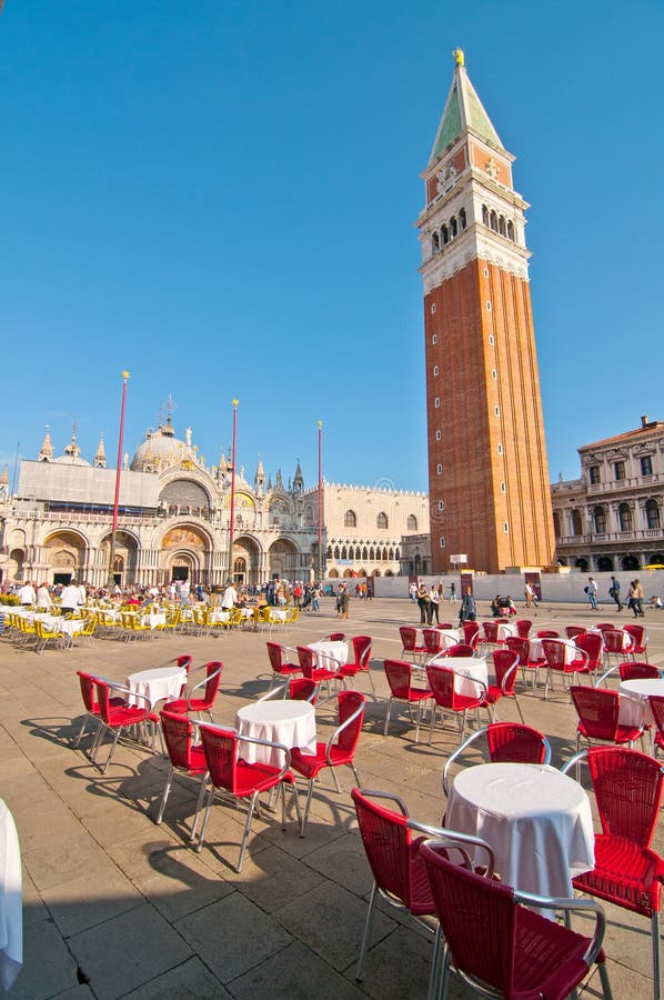 Vista del quadrato di Marco del san di Venezia Italia immagine stock libera da diritti Vista del quadrato di Marco del san di Venezia Italia immagine stock libera da diritti