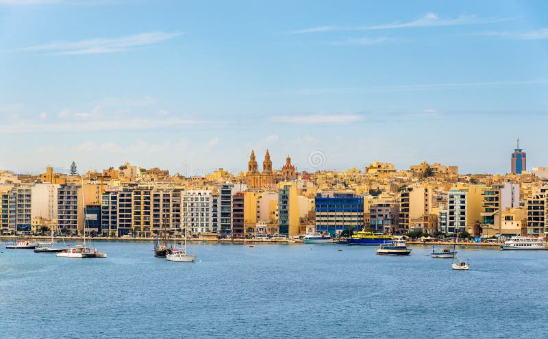 Vista della città di Sliema - Malta fotografia stock Vista della città di Sliema - Malta fotografia stock