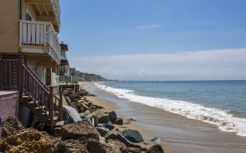 Vista della spiaggia di Malibu, Malibu, California, Stati Uniti d'America, Nord America fotografie stock Vista della spiaggia di Malibu, Malibu, California, Stati Uniti d'America, Nord America fotografie stock