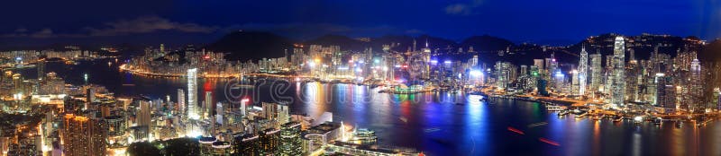 Vista di notte di Hong Kong