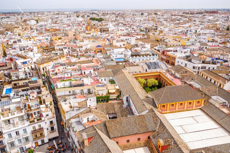 Vista di paesaggio urbano di Siviglia dalla cima del Giralda spain fotografia stock Vista di paesaggio urbano di Siviglia dalla cima del Giralda spain fotografia stock