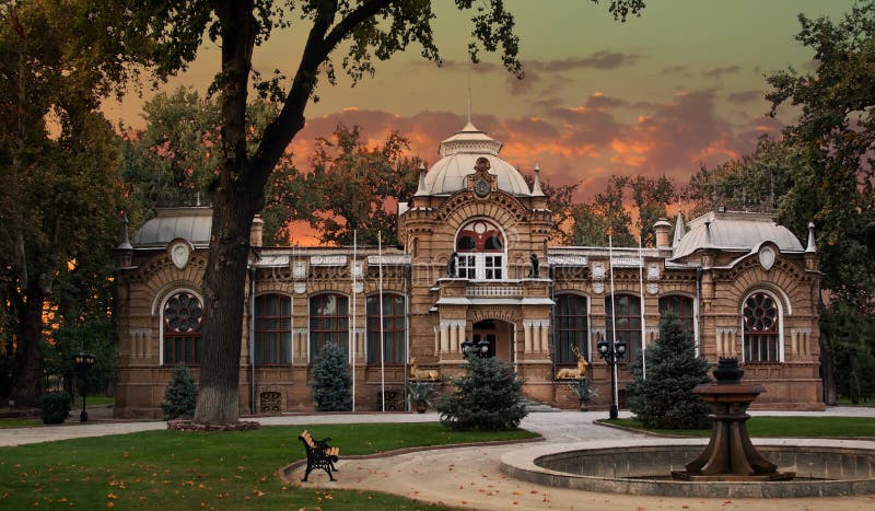 Vista do parque e da mansão do príncipe Romanov, Tashkent