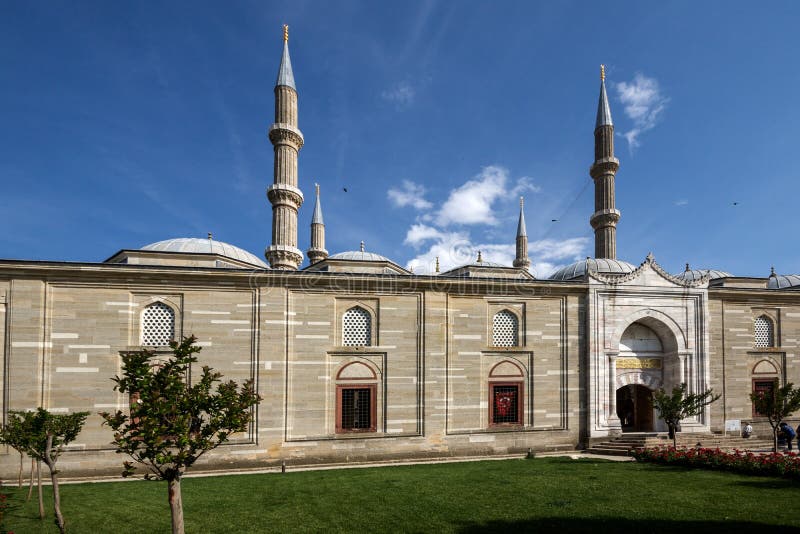 Vista exterior de la mezquita de Selimiye construida entre 1569 y 1575 en la ciudad de Edirne, Tracia del este, Turke fotografía de archivo libre de regalías Vista exterior de la mezquita de Selimiye construida entre 1569 y 1575 en la ciudad de Edirne, Tracia del este, Turke fotografía de archivo libre de regalías