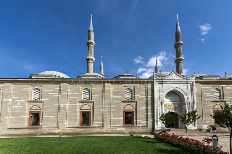Vista exterior de la mezquita de Selimiye construida entre 1569 y 1575 en la ciudad de Edirne, Tracia del este, Turke fotos de archivo libres de regalías Vista exterior de la mezquita de Selimiye construida entre 1569 y 1575 en la ciudad de Edirne, Tracia del este, Turke fotos de archivo libres de regalías