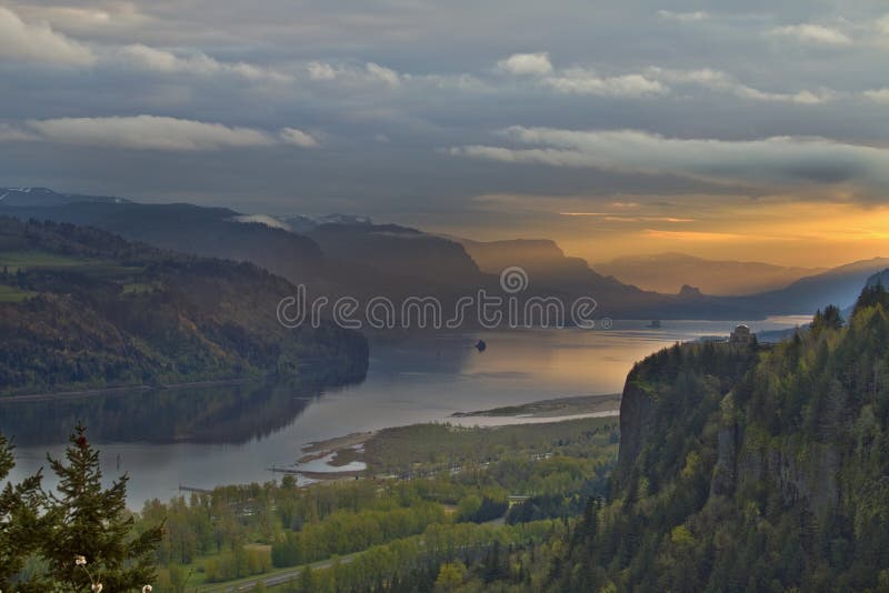 Vista House on Crown Point 4