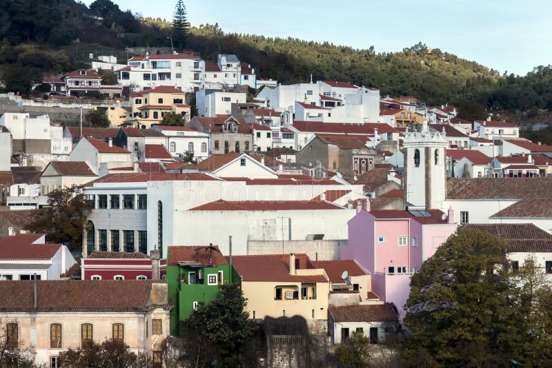 Vista ampla da aldeia de Monchique fotografia de stock