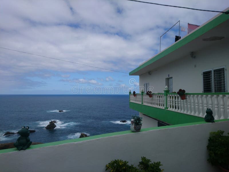 Vista maravilhosa da varanda em Tenerife imagens de stock Vista maravilhosa da varanda em Tenerife imagens de stock