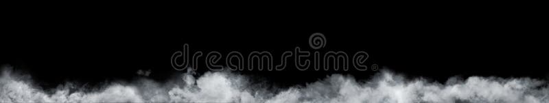 Vista panoramica del movimento astratto del fumo o della nebbia su fondo nero