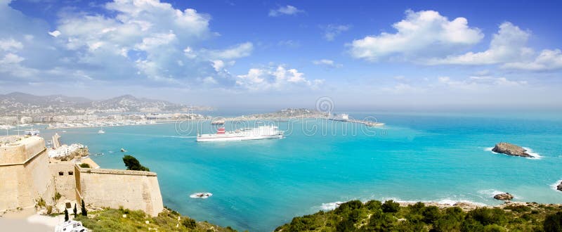Vista panoramica di Ibiza dal castello Balearic Island