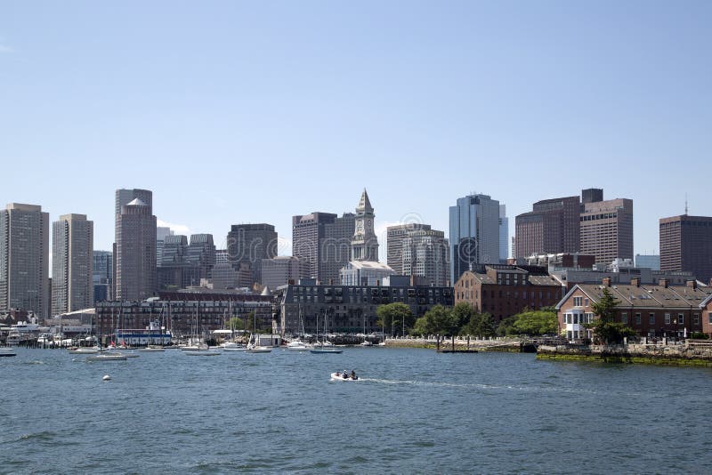 Vista piacevole dell'orizzonte di Boston della città immagini stock