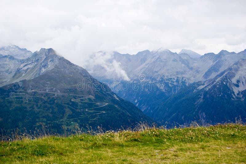 Vista sobre os alpes imagens de stock Vista sobre os alpes imagens de stock