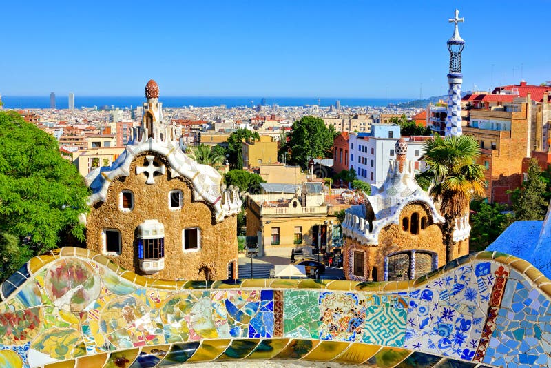 Vista sopra il parco artistico Guell a Barcellona, Spagna fotografia stock