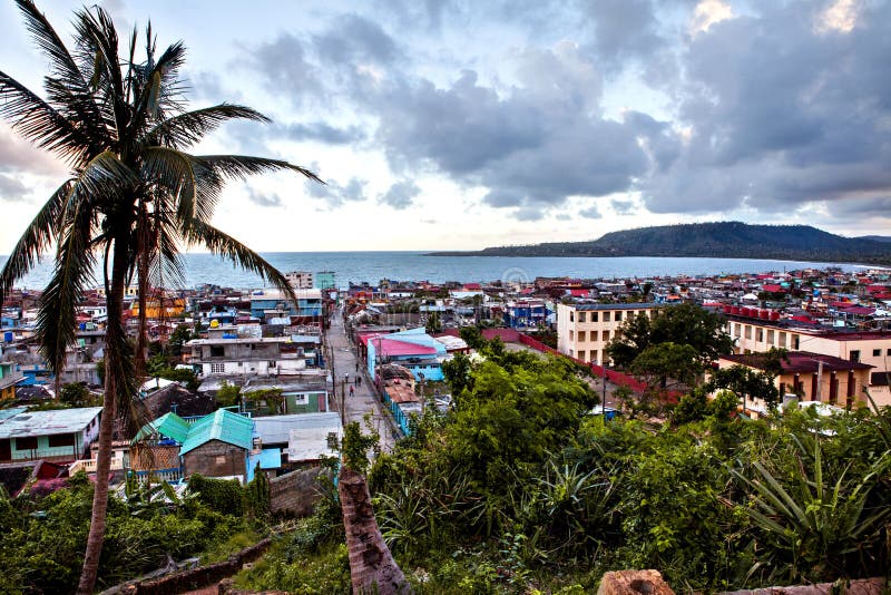 Vista sopra la baia di Baracoa/Cuba fotografie stock