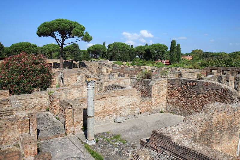 Vista sopra la Camera del portico, Ostia Antica, Italia immagini stock Vista sopra la Camera del portico, Ostia Antica, Italia immagini stock