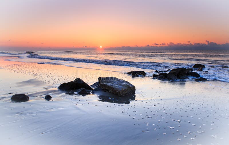 Vista sul mare Carolina del Sud di alba dell'oceano fotografia stock libera da diritti Vista sul mare Carolina del Sud di alba dell'oceano fotografia stock libera da diritti