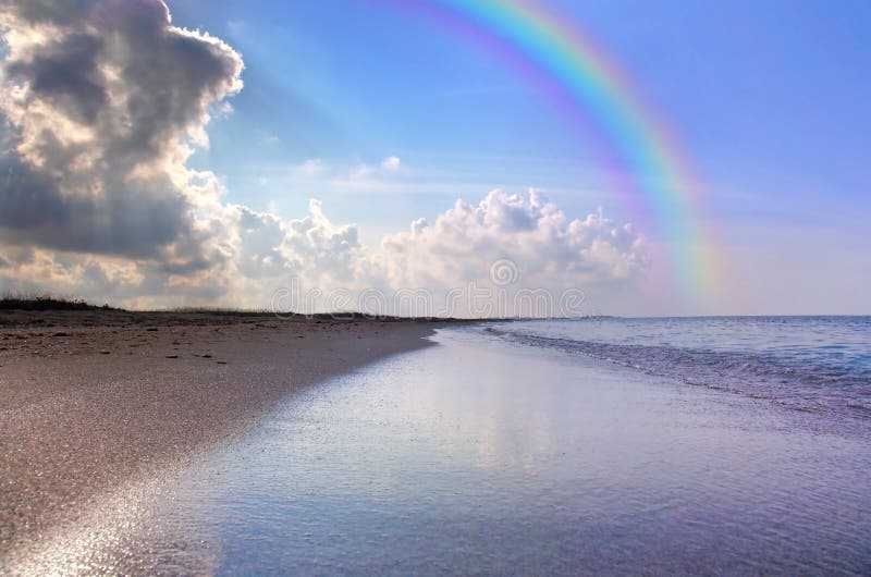 Vista Sul Mare Con L Arcobaleno Fotografia Stock Immagine Di Arcobaleno Mare