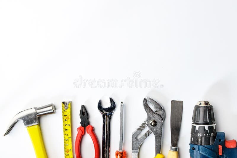 Vista superior de ferramentas de funcionamento, chave, chave de soquete, martelo, screwdrive