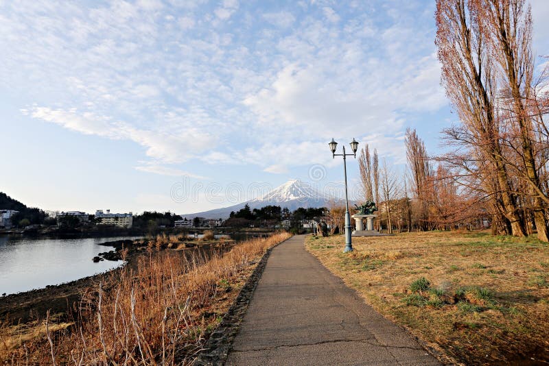 Viste del monte Fuji e del parco immagini stock libere da diritti Viste del monte Fuji e del parco immagini stock libere da diritti