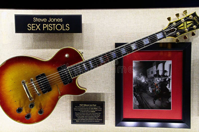 Visualización de la guitarra utilizada imagen de archivo libre de regalías Visualización de la guitarra utilizada imagen de archivo libre de regalías