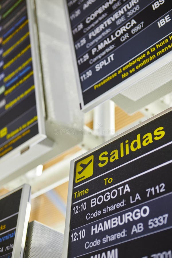 Tabella Di Partenze Di Volo Dell&#39;aeroporto Immagine Stock - Immagine di aeroporto, orizzontale ...