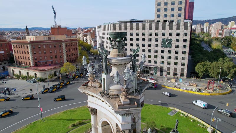 A visão aérea de font monumental e arenas de barcelona plaza de espana é uma das mais importantes das praças