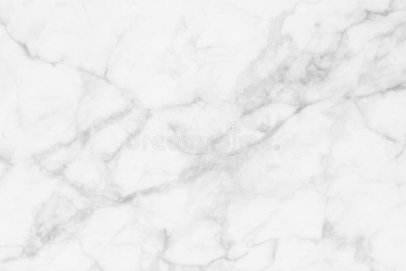 Vit marmortexturbakgrund, specificerad struktur av marmor i naturligt mönstrat för design arkivfoton