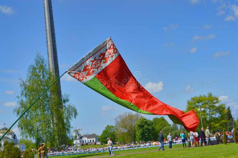 Vitryssland flagga i solsken