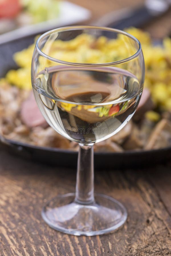 Vitt vin- och svabbfläsk arkivbild