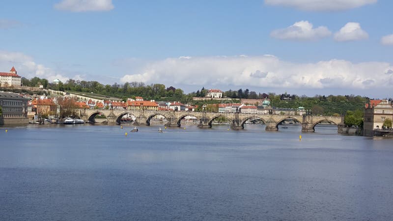 Vlatava-Fluss-Landschaft, Prag stockbild Vlatava-Fluss-Landschaft, Prag stockbild