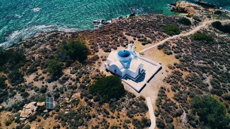 Vogelperspektive der kleinen Kirche in Insel