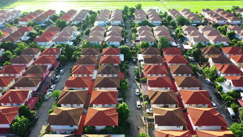 Luftbild des Heimatdorfes in Bangkok stock footage