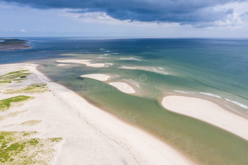 Vogelperspektive von Atlantik und von szenischem Strand auf Cape Cod lizenzfreie stockfotos Vogelperspektive von Atlantik und von szenischem Strand auf Cape Cod lizenzfreie stockfotos