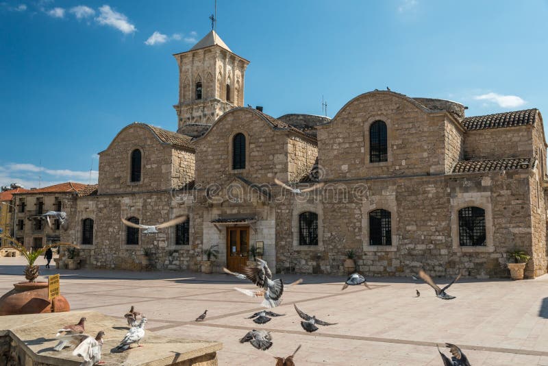 Vogels in Heilige Lazarus Church Larnaca Cyprus stock fotografie Vogels in Heilige Lazarus Church Larnaca Cyprus stock fotografie