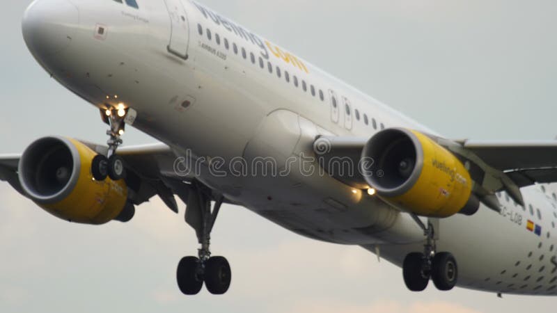 Vol de vueling décollage banque de vidéos