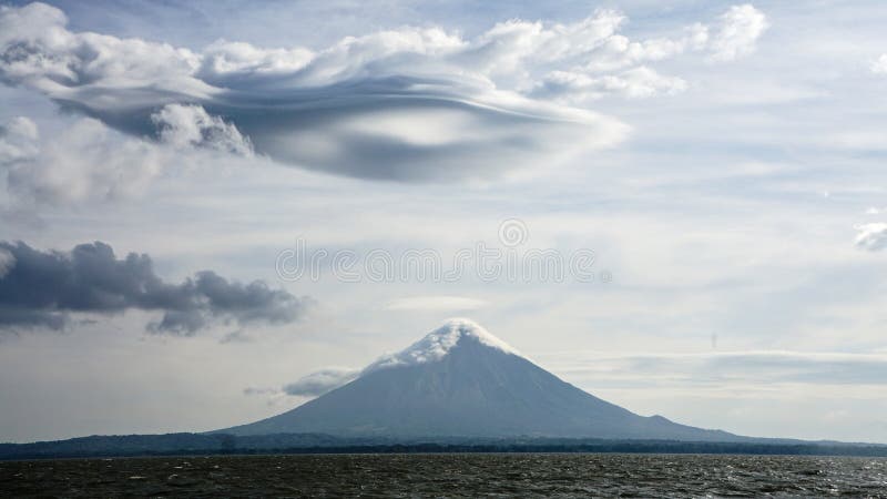 Volcano Concepcion auf Ometepe-Insel in Nicaragua stockfotos Volcano Concepcion auf Ometepe-Insel in Nicaragua stockfotos
