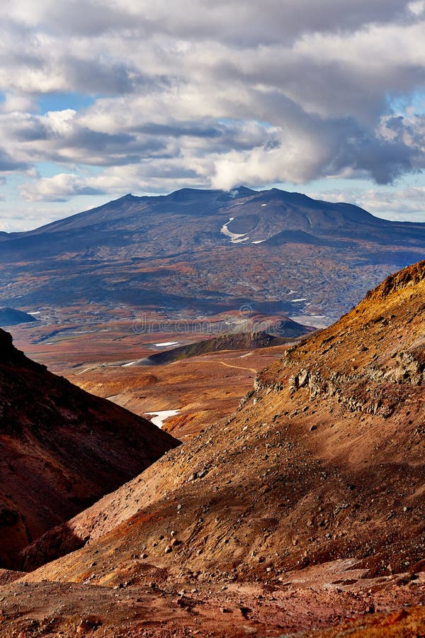 Volcán de tarde rechazar.