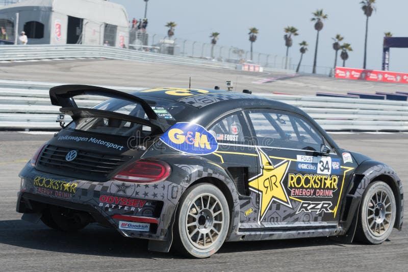 Volkswagen Beetle управляемое #34 Tanner Foust стоковые изображения Volkswagen Beetle управляемое #34 Tanner Foust стоковые изображения