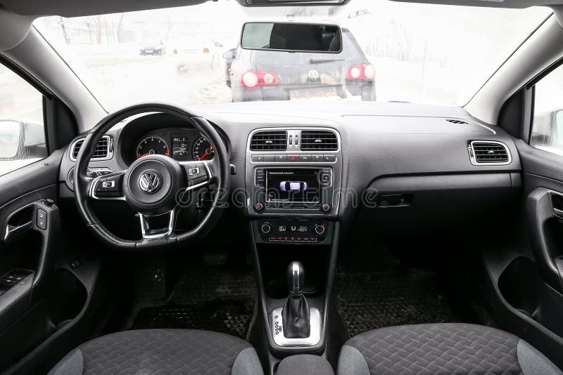 Volkswagen Polo Limousine redaktionelles stockfotografie. Bild von billig -  215527102