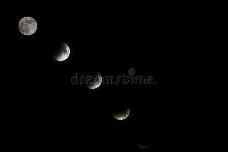 Volle maan o een donkere hemel stock fotografie Volle maan o een donkere hemel stock fotografie